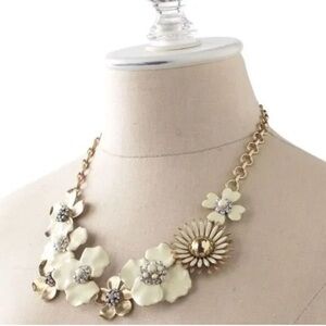 Stella & Dot Bloom Necklace Enameled Flowers Glass Stones Cream Brushed Gold